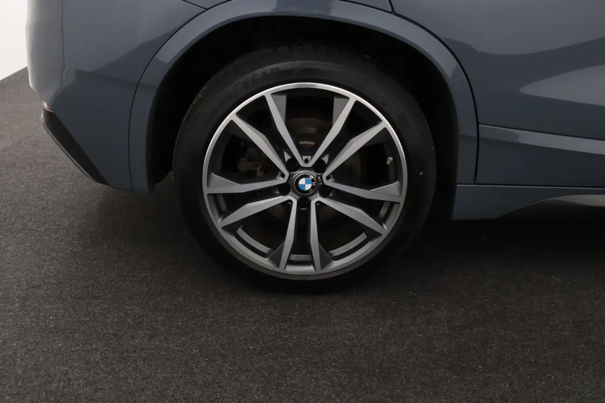 xDrive25e 220PK M-Sport High Exe Pano-dak Adapt.Cruise 19'LMV HUD