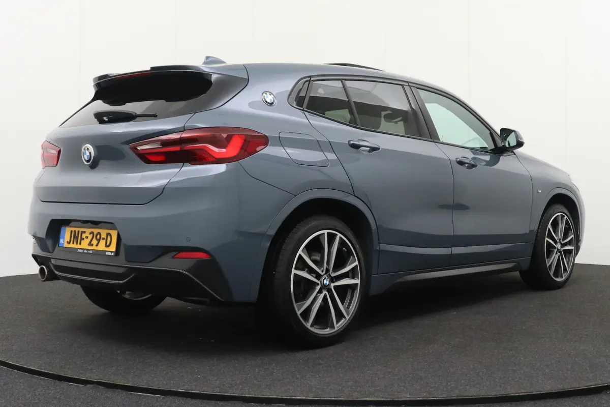 xDrive25e 220PK M-Sport High Exe Pano-dak Adapt.Cruise 19'LMV HUD