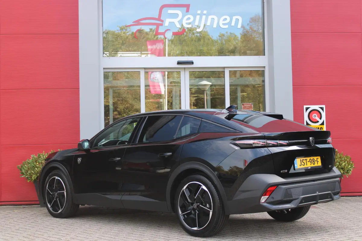 1.2 Hybrid 145PK AUTOMAAT GT *NIEUWE AUTO!* | ELEKTRISCH VERSTELBARE STOELEN MET MASSAGEFUNCTIE EN VERWARMING | BEKLEDING ALCANTARA/KUNSTLEDER | 360 VISION & DRIVE ASSIST PLUS PACK | HANDSFR
