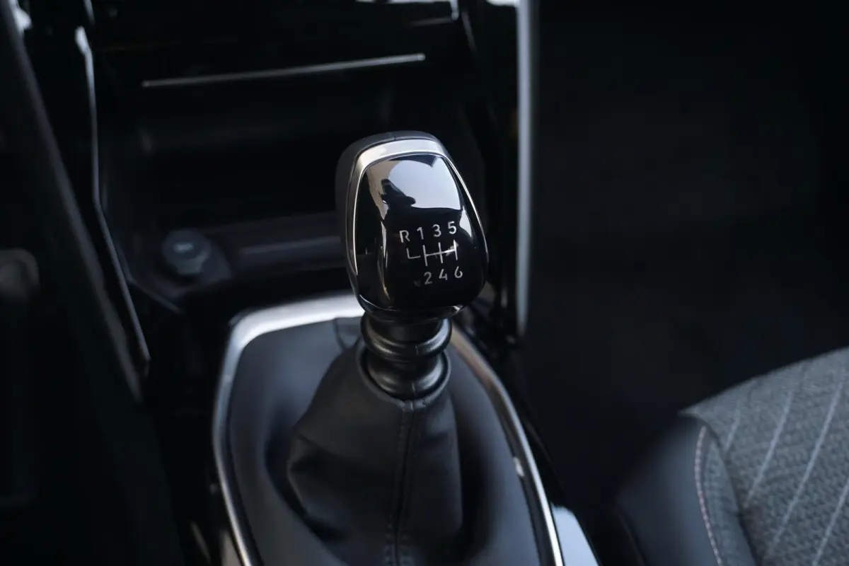 1.2 PureTech 100 Allure 180° Camera | Navi