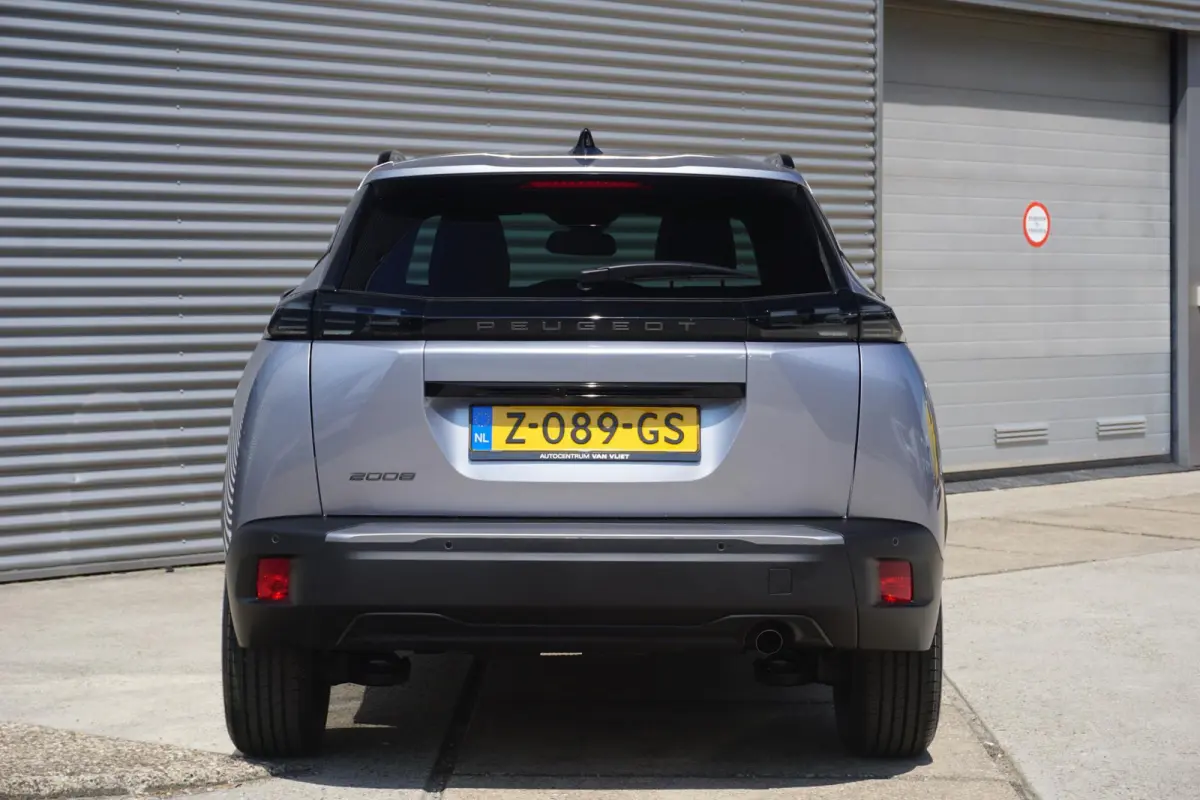 1.2 PureTech 100 Allure 180° Camera | Navi