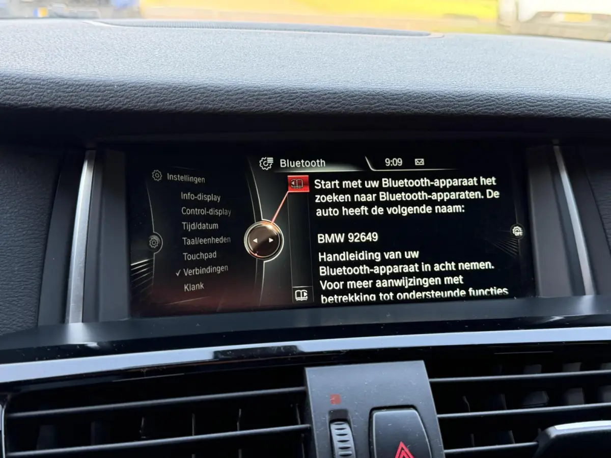 xDrive20d High Executive Led, Leer, Head-Up, Navi, LM..