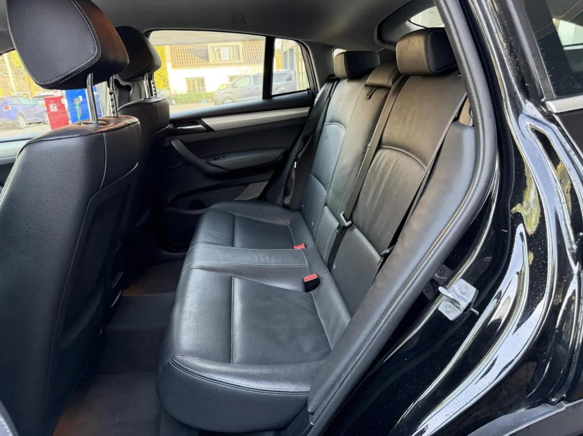 xDrive20d High Executive Led, Leer, Head-Up, Navi, LM..