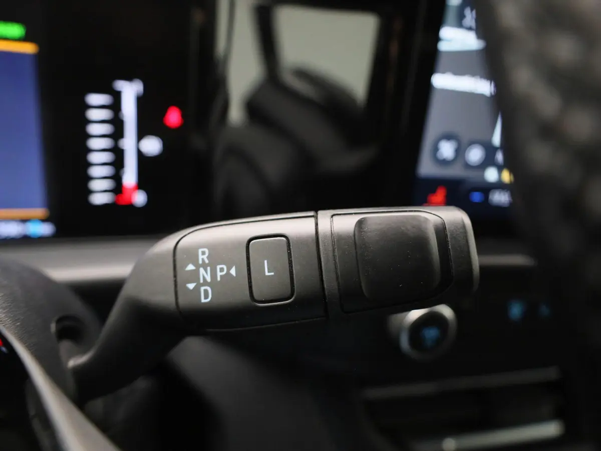 340 2.5 PHEV L2H1 Limited Aut. | 9-Pers. | Incl. btw en bpm | Navigatie | Cruise | Apple carplay