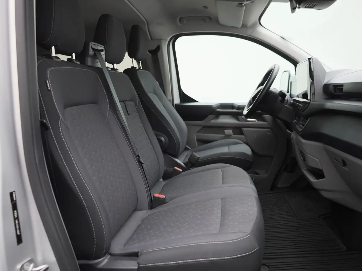 340 2.5 PHEV L2H1 Limited Aut. | 9-Pers. | Incl. btw en bpm | Navigatie | Cruise | Apple carplay