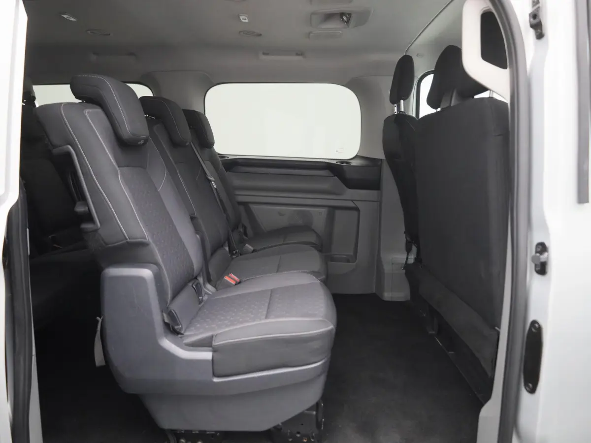 340 2.5 PHEV L2H1 Limited Aut. | 9-Pers. | Incl. btw en bpm | Navigatie | Cruise | Apple carplay