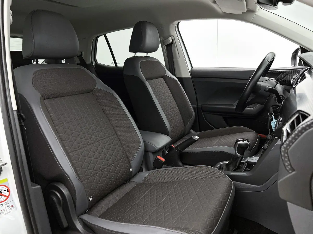 1.0 TSI Style | 116 PK | Automaat | All Season Banden | LED | Trekhaak | Digital Cockpit PRO | Blind Spot (Dodehoek) | Parkeersensoren