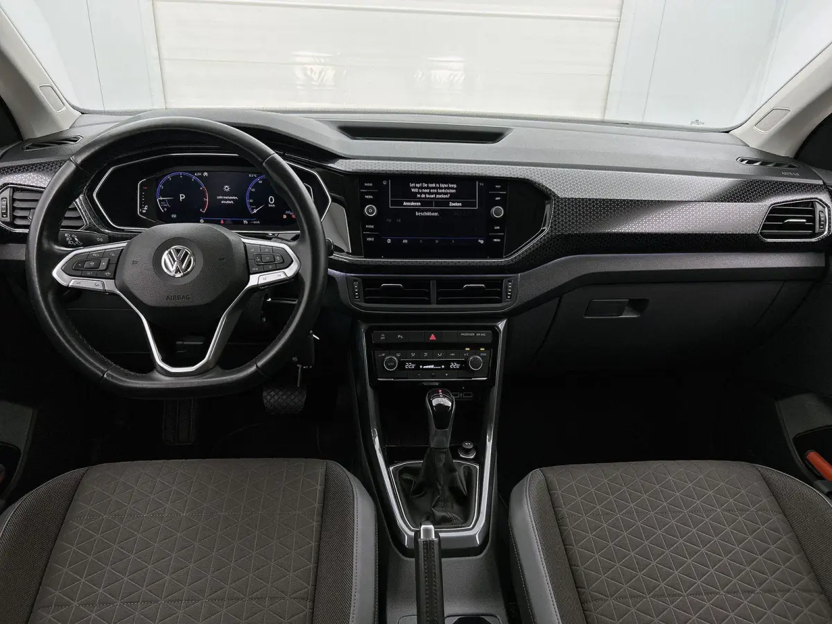 1.0 TSI Style | 116 PK | Automaat | All Season Banden | LED | Trekhaak | Digital Cockpit PRO | Blind Spot (Dodehoek) | Parkeersensoren