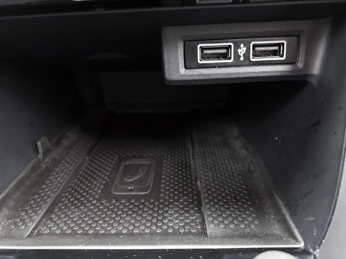1.0 TSI Style | 116 PK | Automaat | All Season Banden | LED | Trekhaak | Digital Cockpit PRO | Blind Spot (Dodehoek) | Parkeersensoren