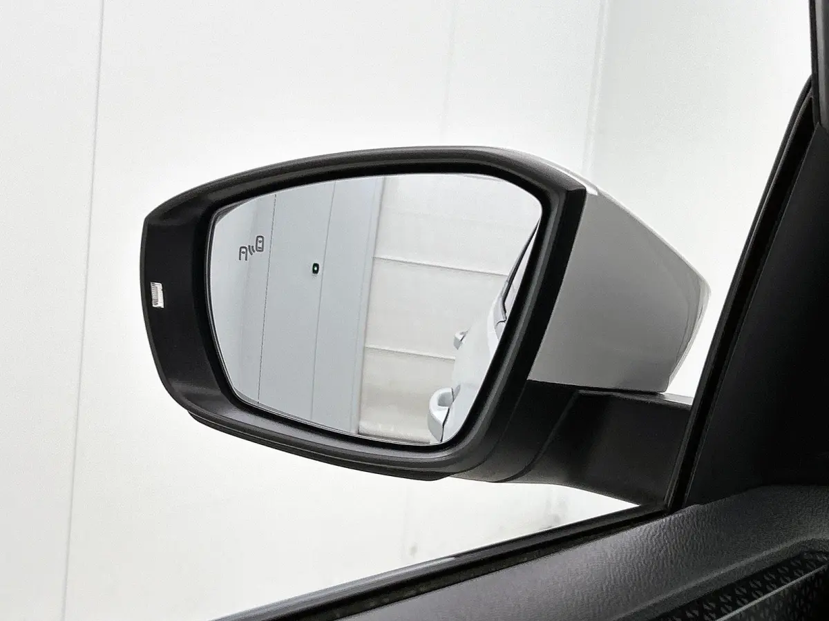 1.0 TSI Style | 116 PK | Automaat | All Season Banden | LED | Trekhaak | Digital Cockpit PRO | Blind Spot (Dodehoek) | Parkeersensoren