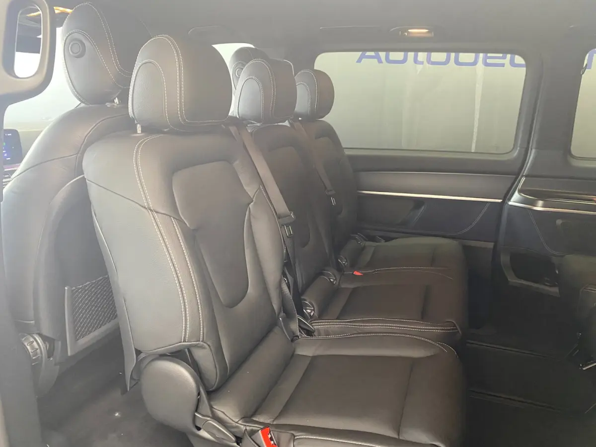 300 L2 Facelift - 8-pers - AMG - Inter. & Exter. pakket - 360 - Elec. deuren - Vol Opties - Incl. Garantie