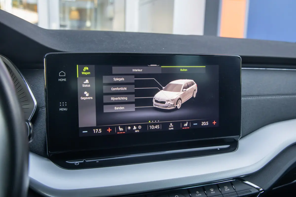 1.0 e-TSI Business Edition Plus | Stoelverwarming | Apple Carplay/Android Auto | Cruise control adaptief | Keyless | Parkeersensoren | Apple Carplay/Android Auto|telefoonintegratie premium |