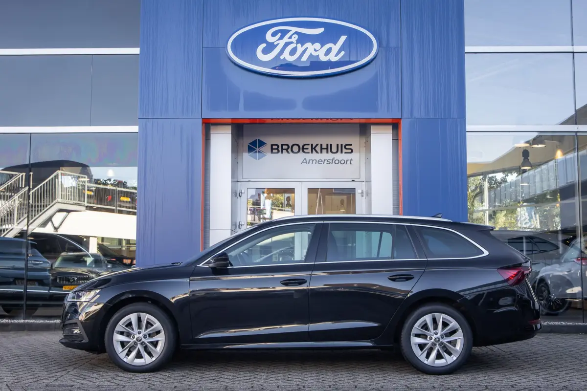 1.0 e-TSI Business Edition Plus | Stoelverwarming | Apple Carplay/Android Auto | Cruise control adaptief | Keyless | Parkeersensoren | Apple Carplay/Android Auto|telefoonintegratie premium |