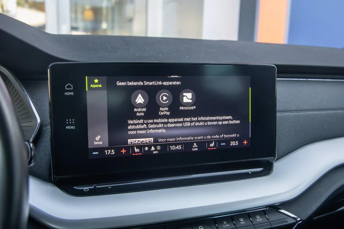 1.0 e-TSI Business Edition Plus | Stoelverwarming | Apple Carplay/Android Auto | Cruise control adaptief | Keyless | Parkeersensoren | Apple Carplay/Android Auto|telefoonintegratie premium |