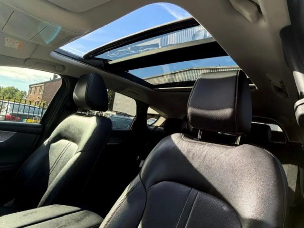 2.5 e-SkyActiv PHEV Takumi 328PK Pano 360 Trekhaak!!