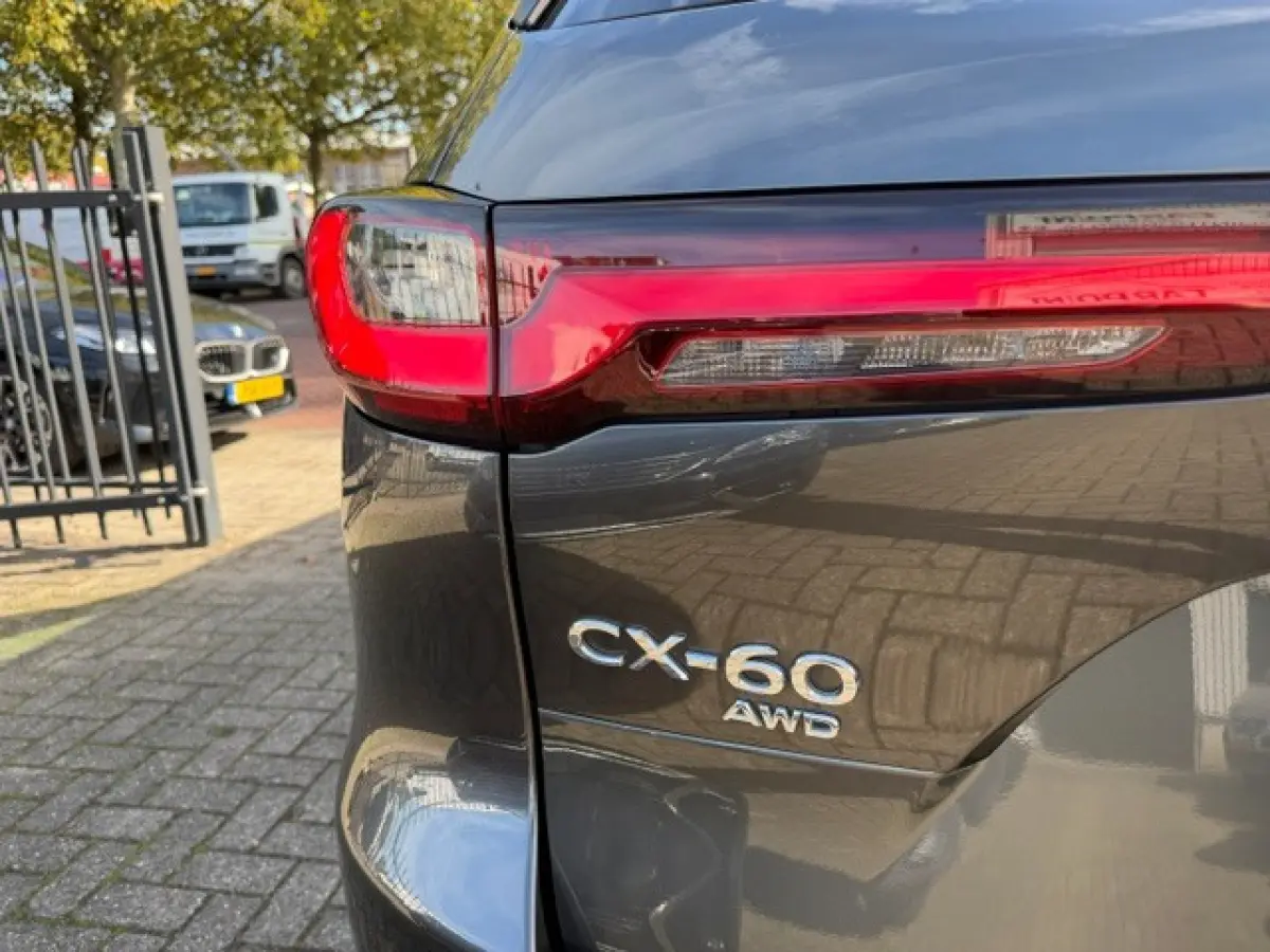 2.5 e-SkyActiv PHEV Takumi 328PK Pano 360 Trekhaak!!