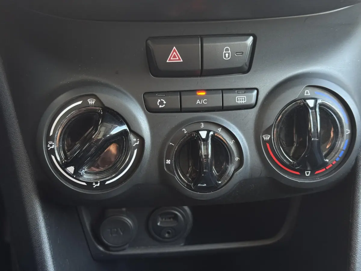 1.2 PureTech Blue Lion Navi|Pano|Airco|Cruise|Trekhaak|PDC|Automaat|Elektr. Ramen|N.A.P|APK tot 08-2027