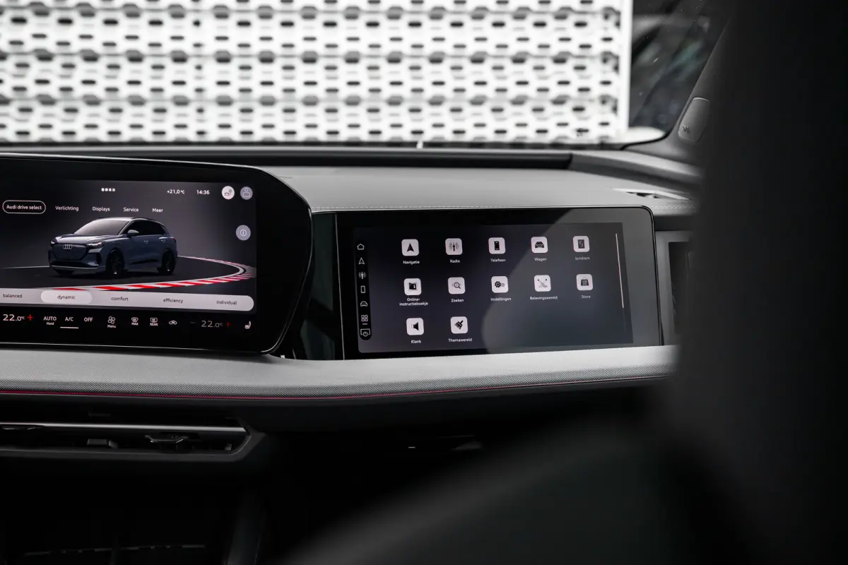 S edition quattro performance 82 kWh | Panoramadak | 360 Camera | HUD | Sonos | Passenger Display | | Apple Carplay/Android Auto|telefoonintegratie premium | Audio installatie premium | Crui