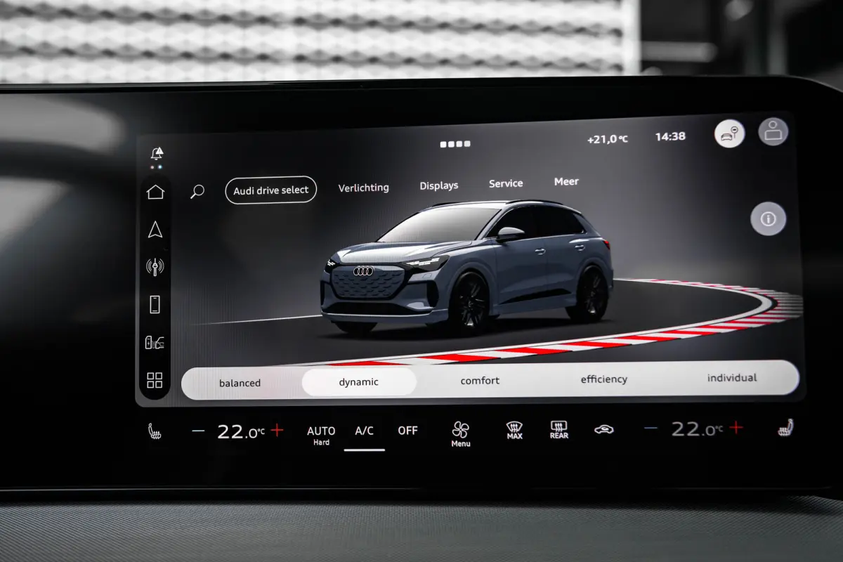 S edition quattro performance 82 kWh | Panoramadak | 360 Camera | HUD | Sonos | Passenger Display | | Apple Carplay/Android Auto|telefoonintegratie premium | Audio installatie premium | Crui
