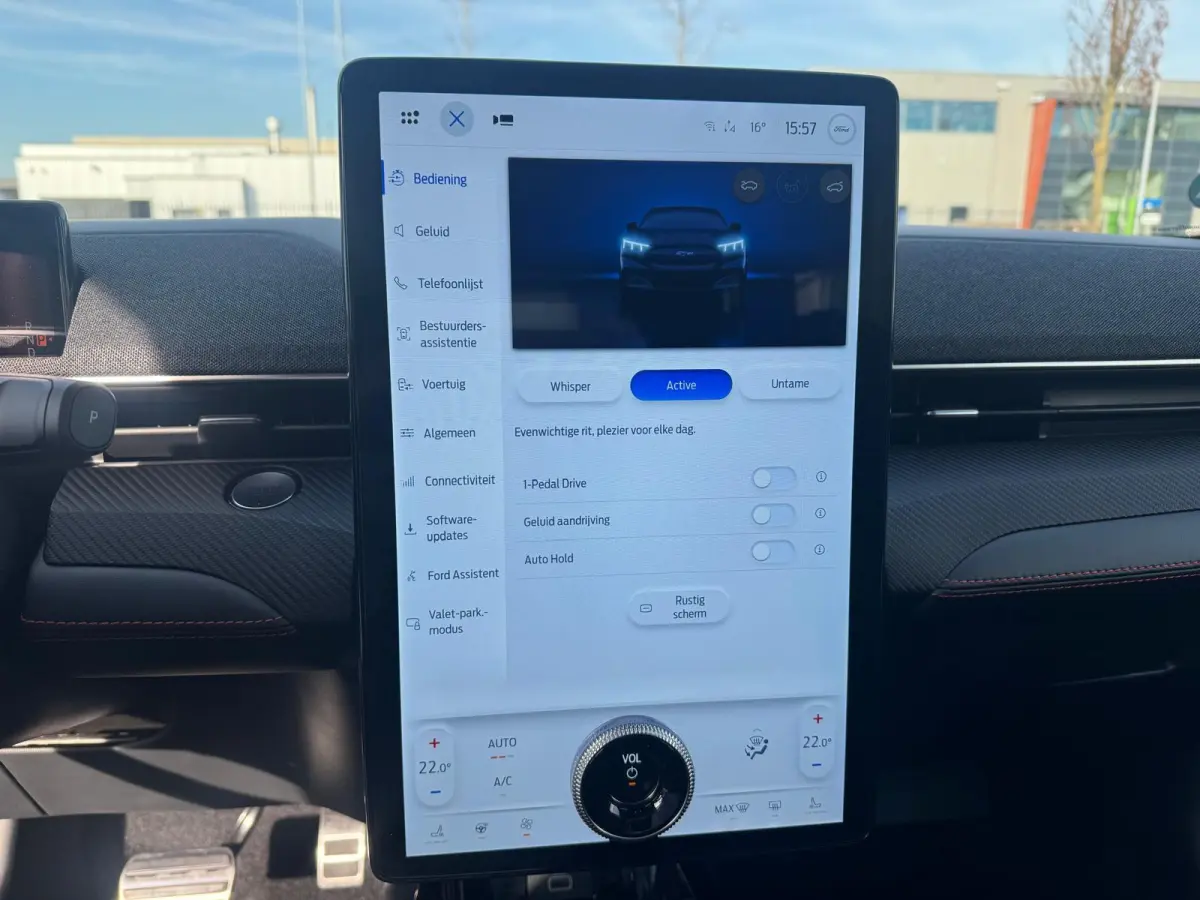 Extended Premium RWD 88 kWh | Elektr. Bestuurdersstoel met Memory | Dodehoekdetectie | Adaptive Cruise Ctrl. | Keyless Entry |