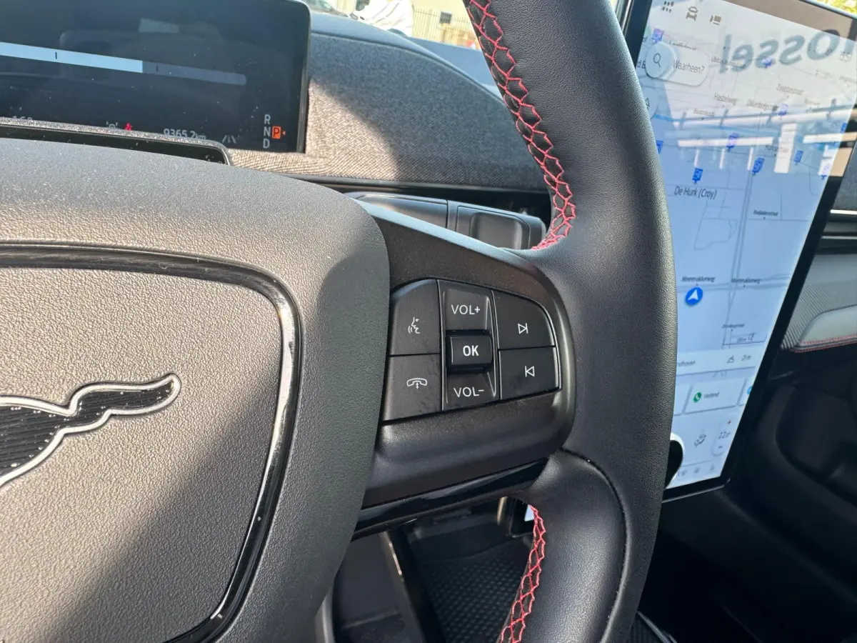 Extended Premium RWD 88 kWh | Elektr. Bestuurdersstoel met Memory | Dodehoekdetectie | Adaptive Cruise Ctrl. | Keyless Entry |