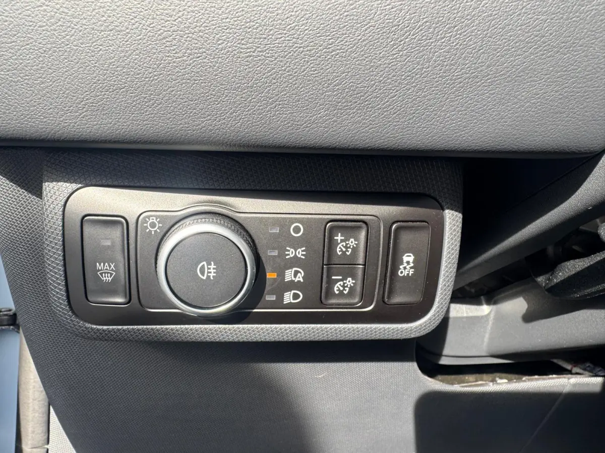 Extended Premium RWD 88 kWh | Elektr. Bestuurdersstoel met Memory | Dodehoekdetectie | Adaptive Cruise Ctrl. | Keyless Entry |