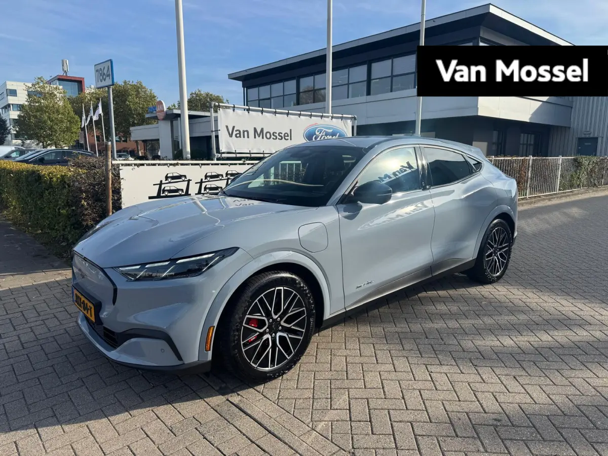 Extended Premium RWD 88 kWh | Elektr. Bestuurdersstoel met Memory | Dodehoekdetectie | Adaptive Cruise Ctrl. | Keyless Entry |