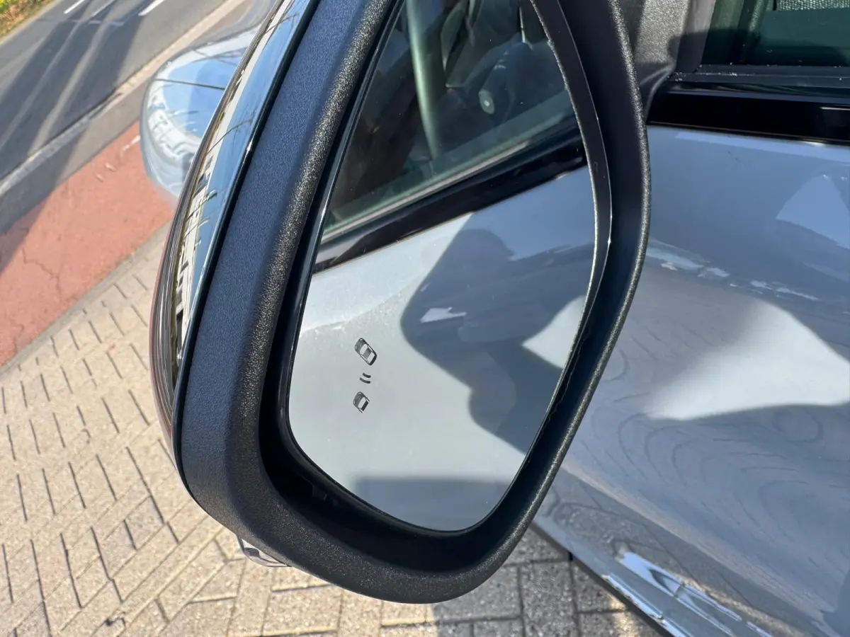 Extended Premium RWD 88 kWh | Elektr. Bestuurdersstoel met Memory | Dodehoekdetectie | Adaptive Cruise Ctrl. | Keyless Entry |