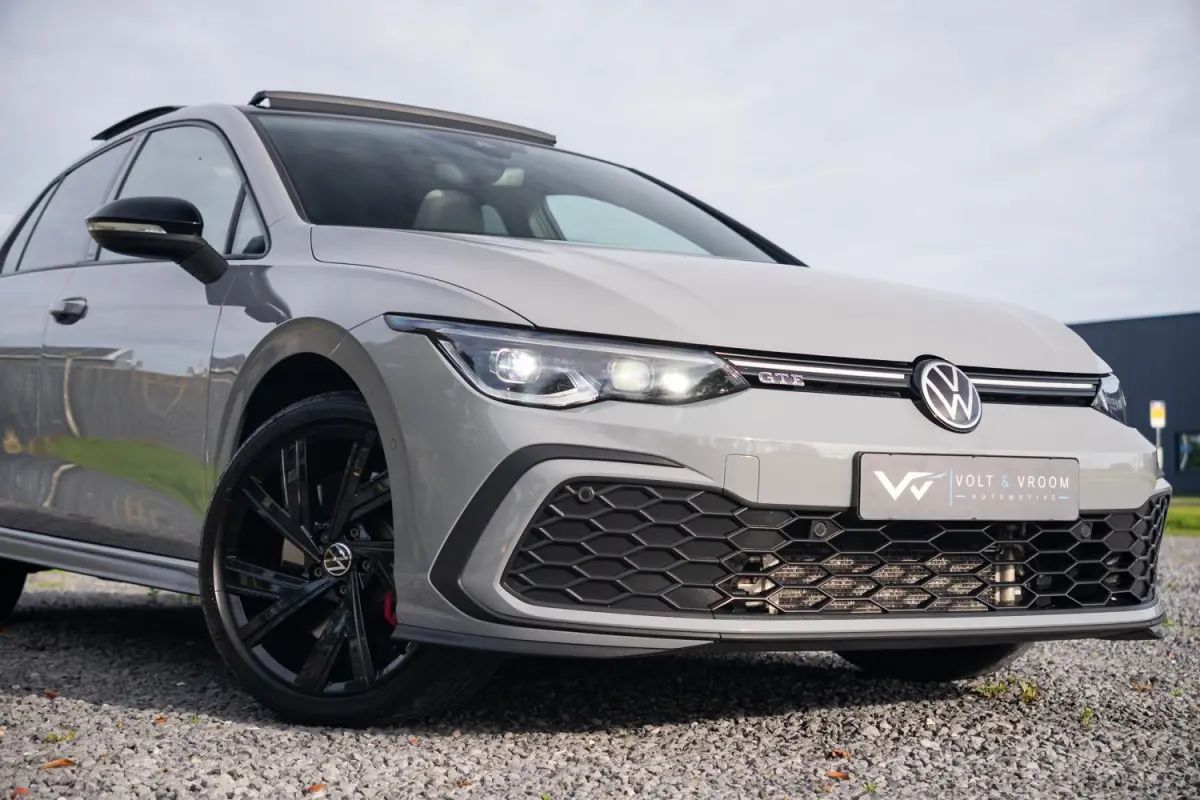 1.4 GTE 245PK|2e Eig|BTW|Panoramadak|Trekhaak|CarPlay|Nardo|Leder|Stoel Ventilatie/verwarming|R-Line 18''|Sfeer|IQ LED|Head UP|Virtual|Dealer Onderhouden