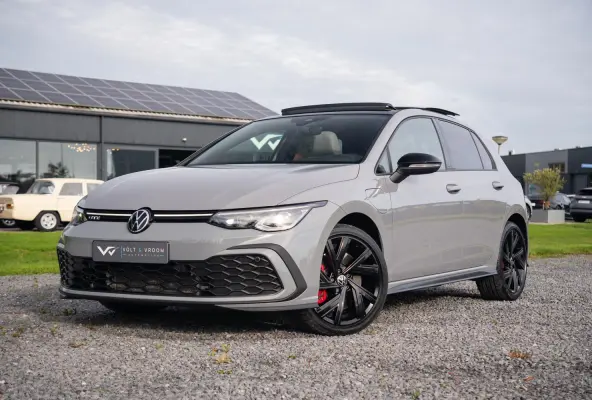 1.4 GTE 245PK|2e Eig|BTW|Panoramadak|Trekhaak|CarPlay|Nardo|Leder|Stoel Ventilatie/verwarming|R-Line 18''|Sfeer|IQ LED|Head UP|Virtual|Dealer Onderhouden