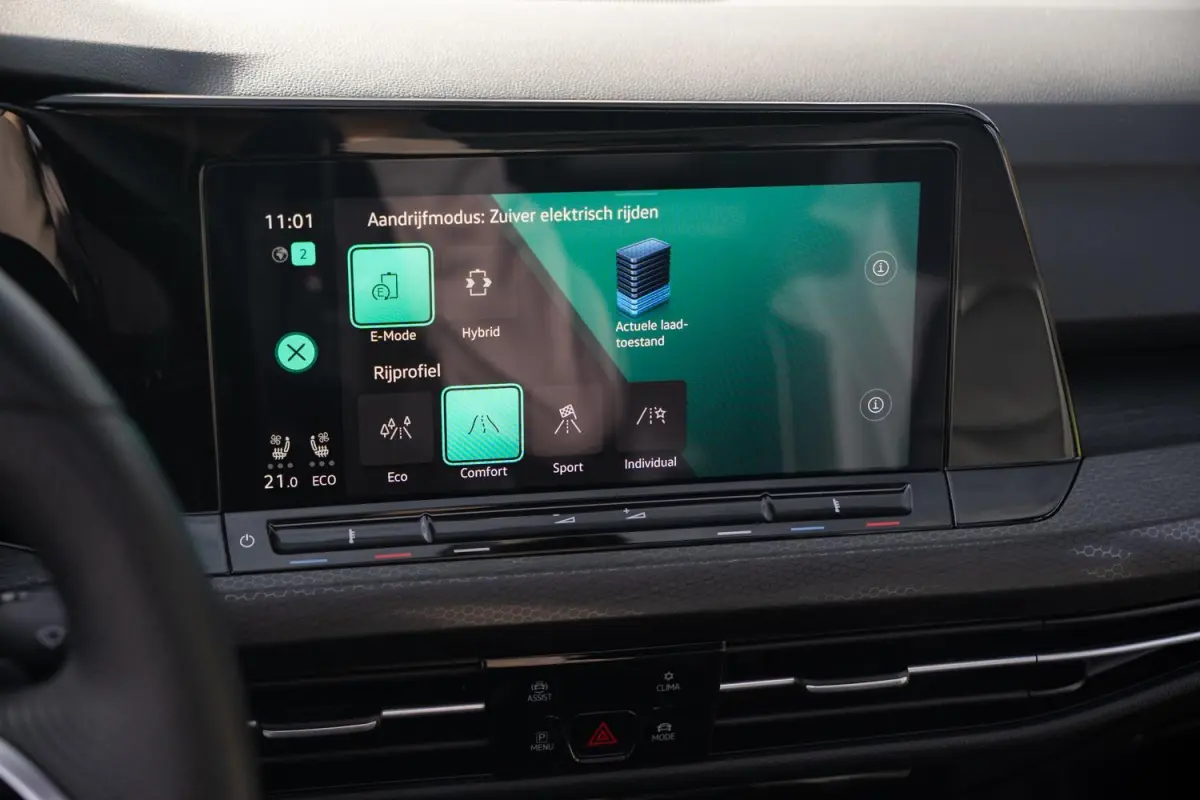 1.4 GTE 245PK|2e Eig|BTW|Panoramadak|Trekhaak|CarPlay|Nardo|Leder|Stoel Ventilatie/verwarming|R-Line 18''|Sfeer|IQ LED|Head UP|Virtual|Dealer Onderhouden