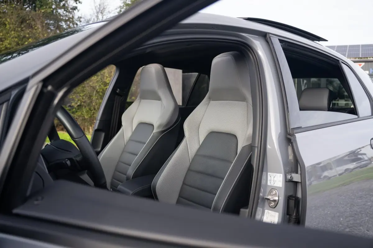 1.4 GTE 245PK|2e Eig|BTW|Panoramadak|Trekhaak|CarPlay|Nardo|Leder|Stoel Ventilatie/verwarming|R-Line 18''|Sfeer|IQ LED|Head UP|Virtual|Dealer Onderhouden