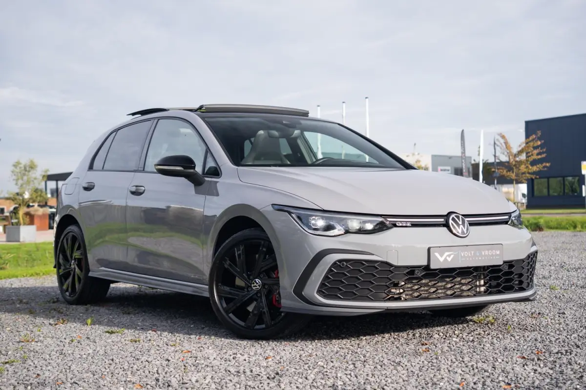 1.4 GTE 245PK|2e Eig|BTW|Panoramadak|Trekhaak|CarPlay|Nardo|Leder|Stoel Ventilatie/verwarming|R-Line 18''|Sfeer|IQ LED|Head UP|Virtual|Dealer Onderhouden