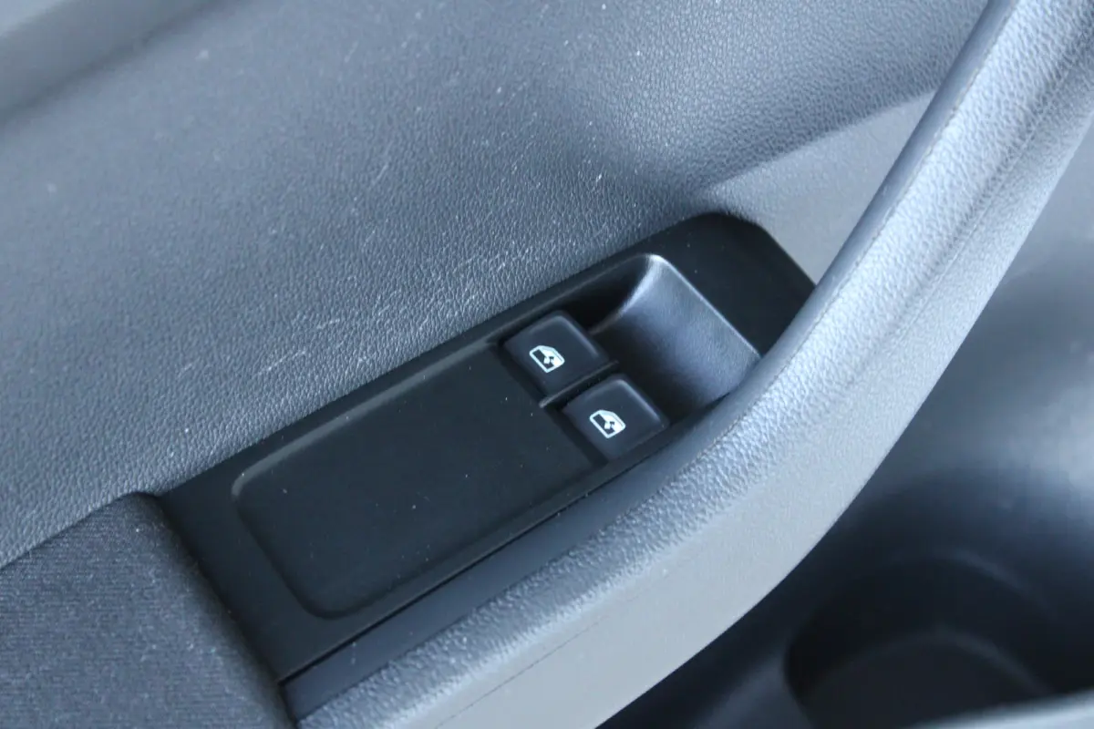1.0 TSI Business Edition | Parkeersensoren achter | Climate control | Cruise control | Apple carplay & Android auto |
