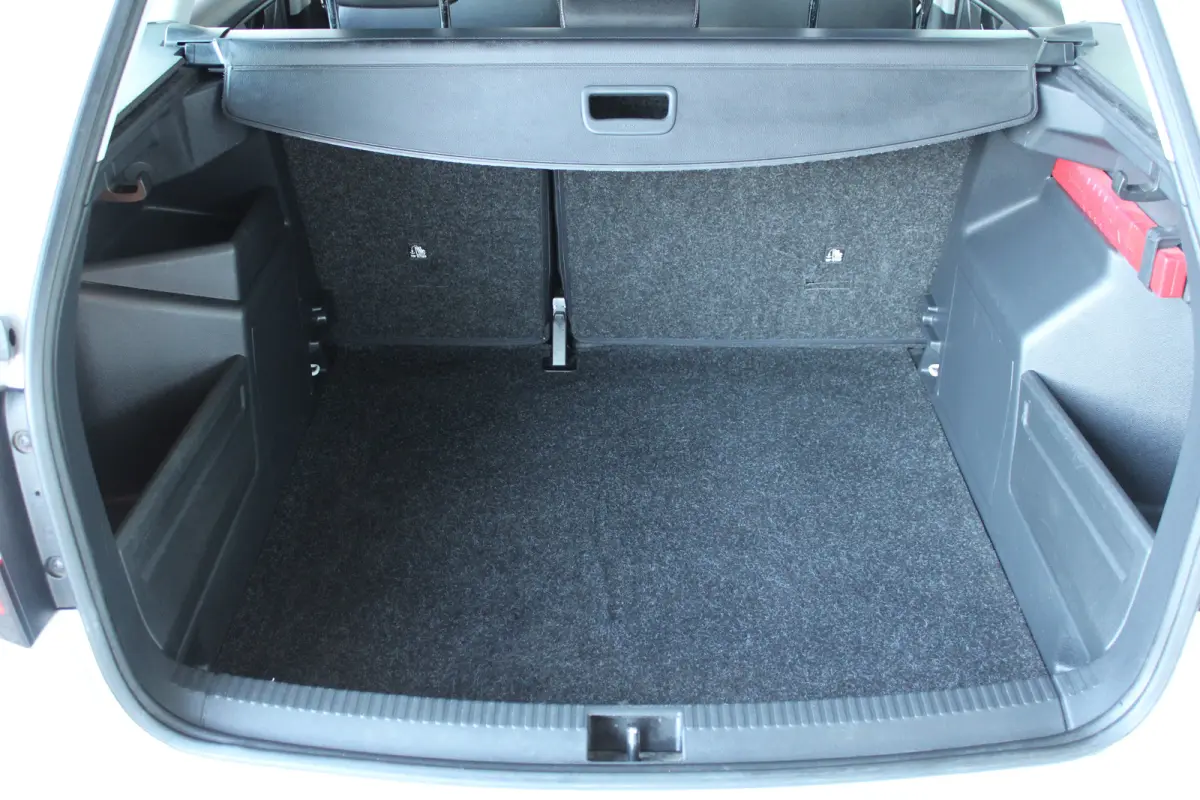 1.0 TSI Business Edition | Parkeersensoren achter | Climate control | Cruise control | Apple carplay & Android auto |