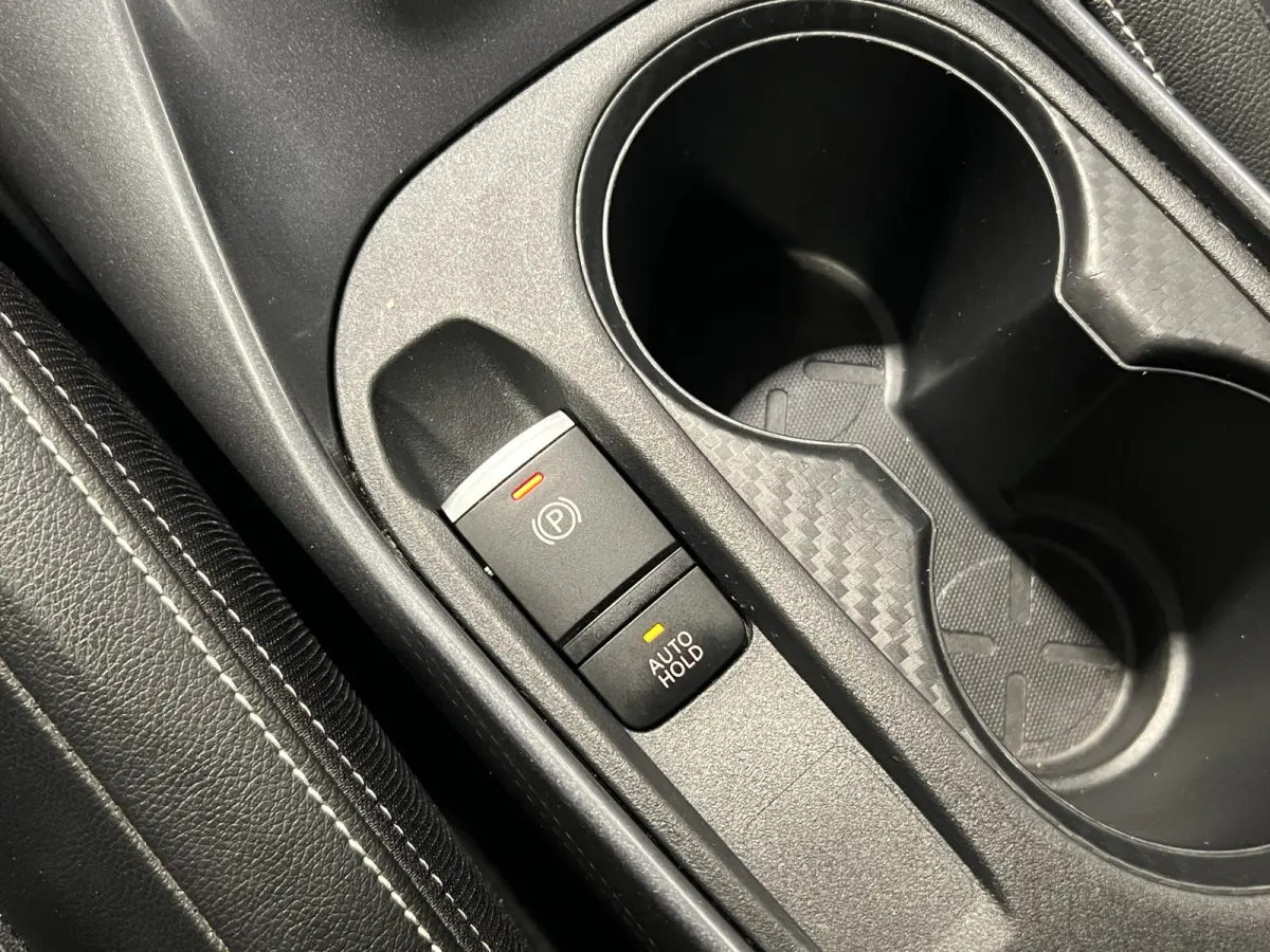 1.0 DIG-T Tekna | Trekhaak | Stoelverwarming | Climate Control | Cruise Control |