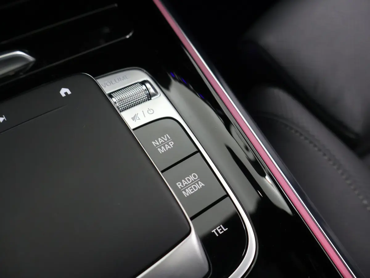 250 4MATIC Premium Plus | Trekhaak | Panoramadak | Burmester | Head Up display | Night | 360 graden camera |