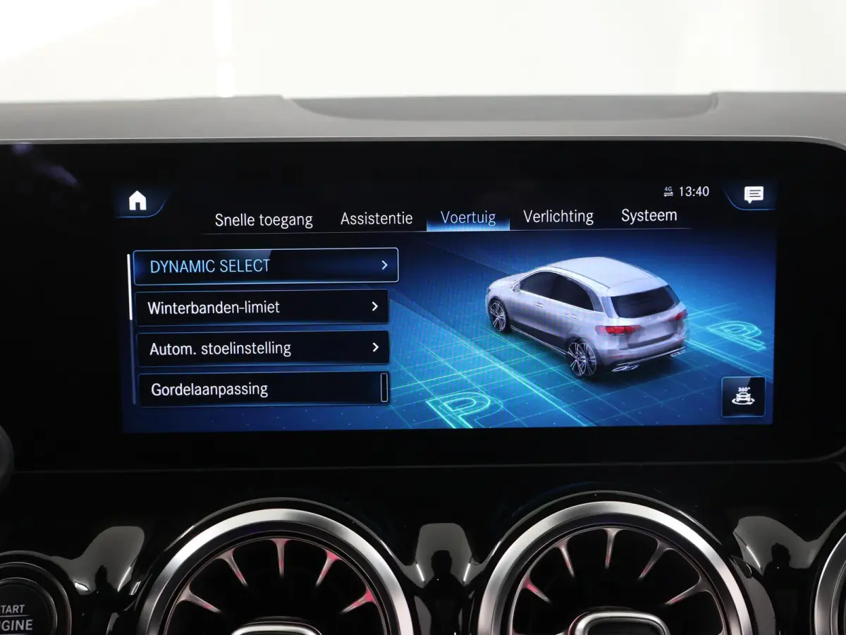 250 4MATIC Premium Plus | Trekhaak | Panoramadak | Burmester | Head Up display | Night | 360 graden camera |