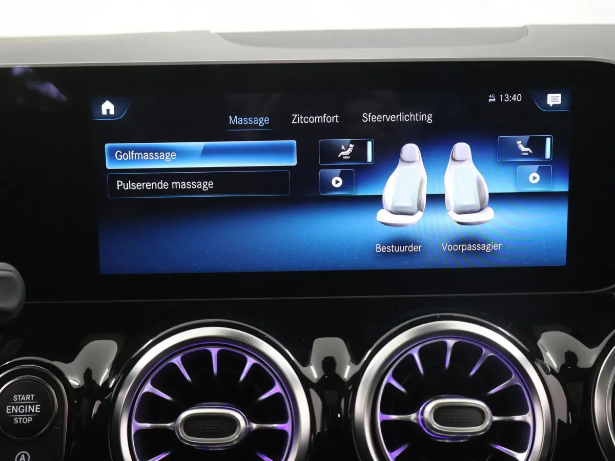250 4MATIC Premium Plus | Trekhaak | Panoramadak | Burmester | Head Up display | Night | 360 graden camera |