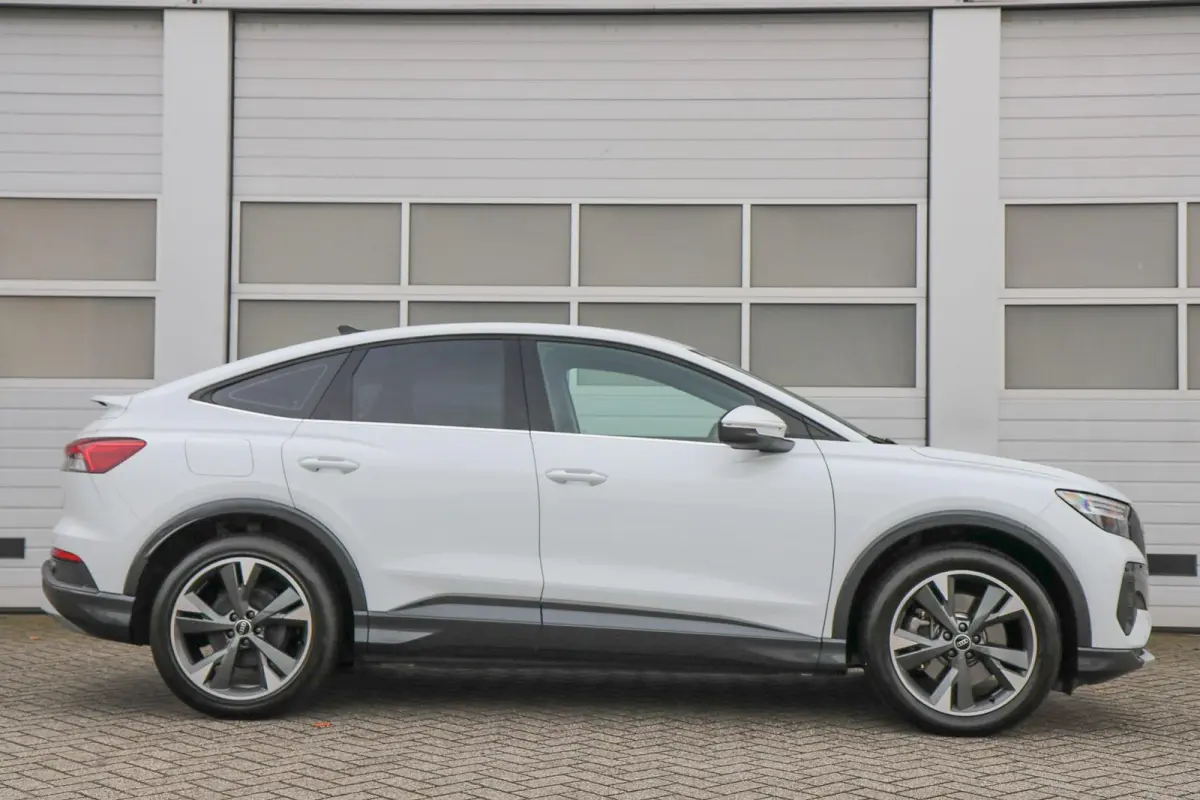 45 265pk quattro Advanced edition 77 kWh | Keyless Entry | Achteruitrijcamera | Adaptive Cruise