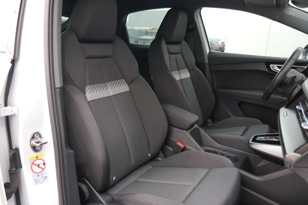 45 265pk quattro Advanced edition 77 kWh | Keyless Entry | Achteruitrijcamera | Adaptive Cruise
