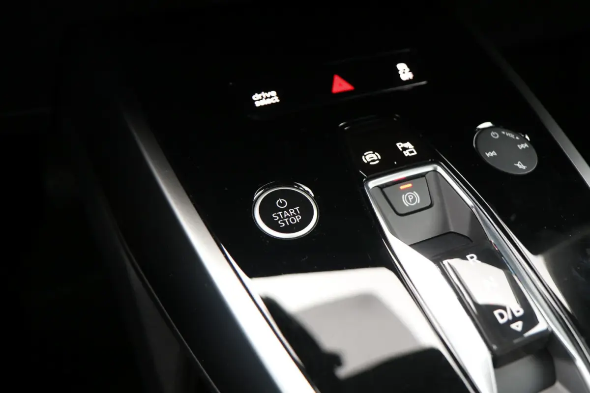 45 265pk quattro Advanced edition 77 kWh | Keyless Entry | Achteruitrijcamera | Adaptive Cruise
