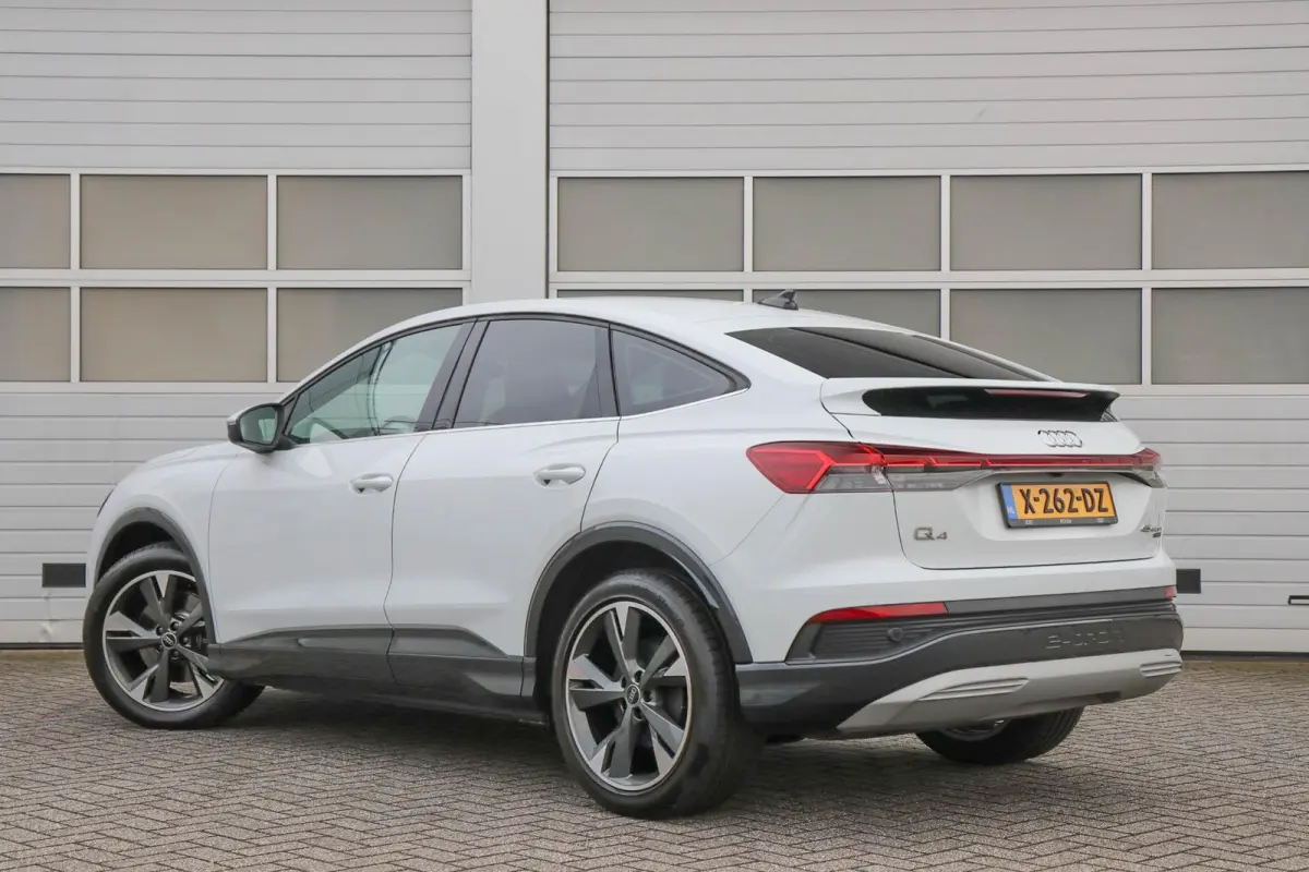 45 265pk quattro Advanced edition 77 kWh | Keyless Entry | Achteruitrijcamera | Adaptive Cruise