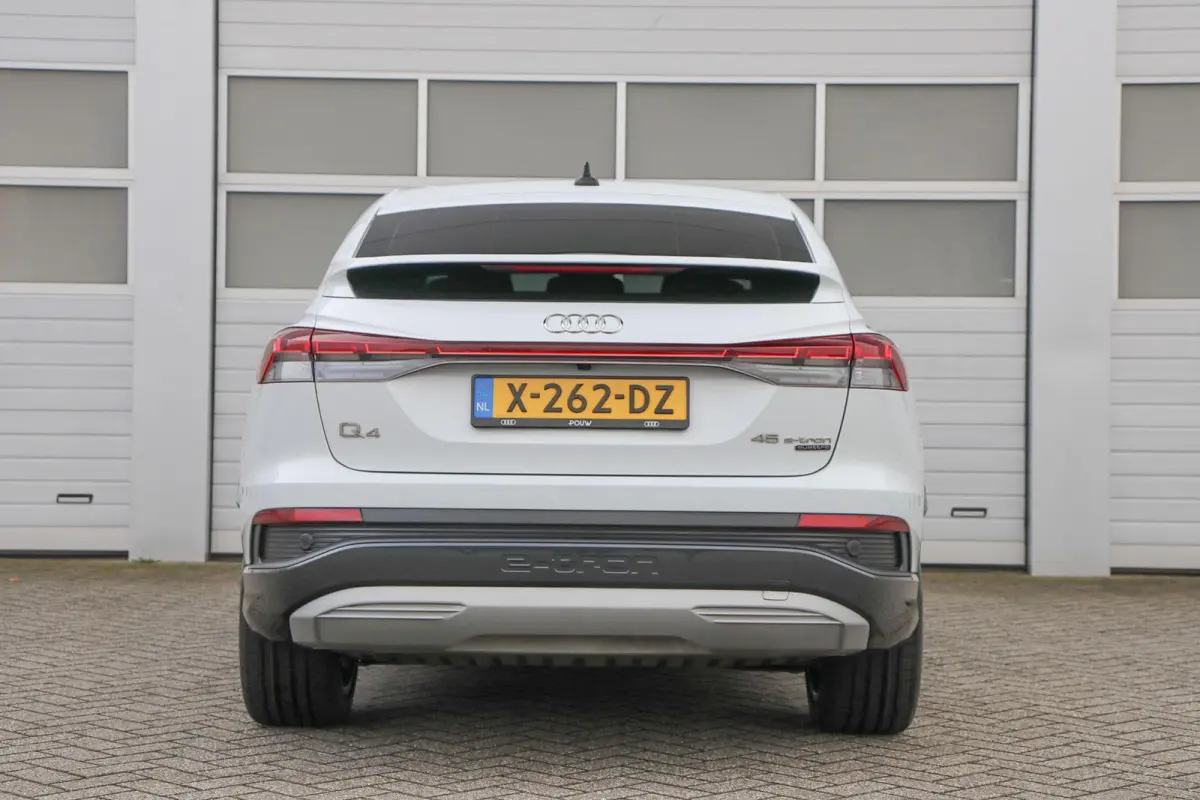 45 265pk quattro Advanced edition 77 kWh | Keyless Entry | Achteruitrijcamera | Adaptive Cruise