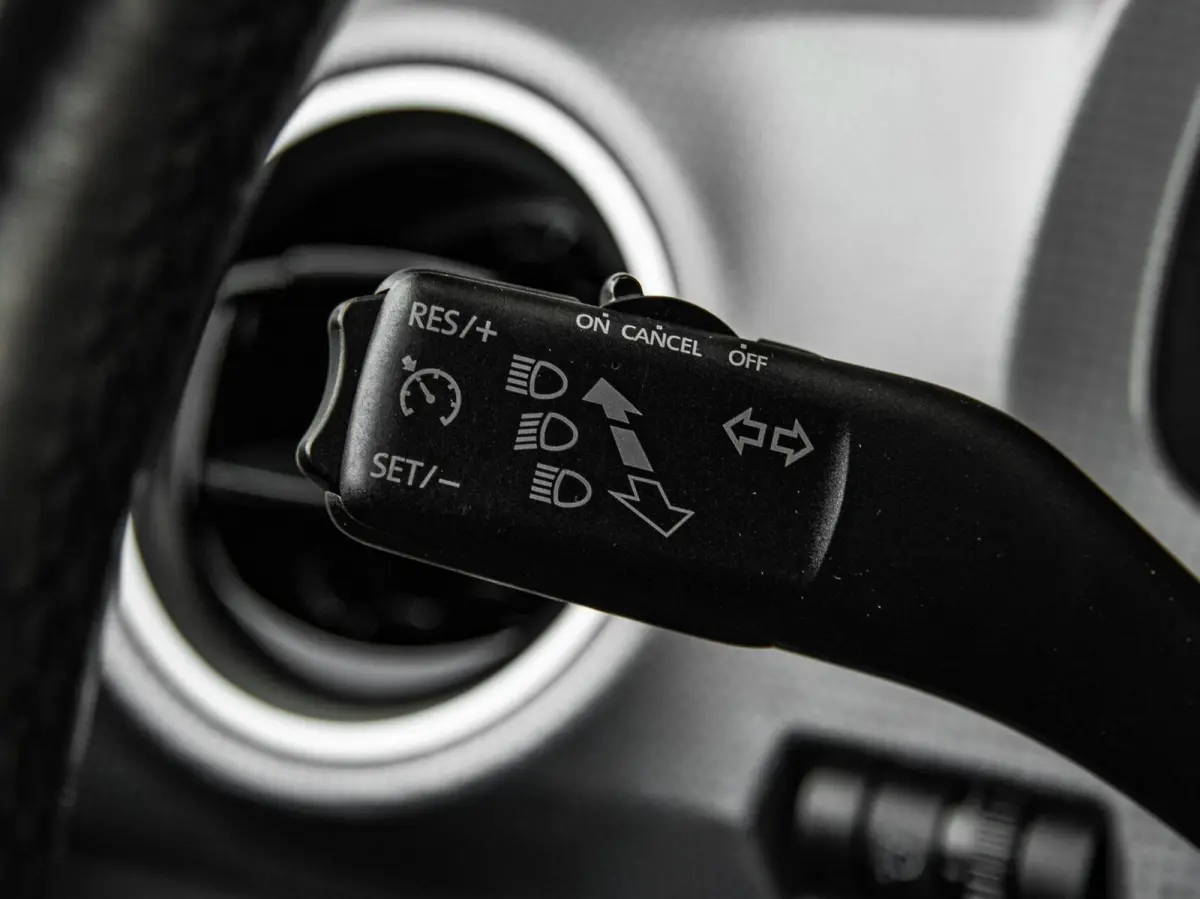 EV Style | SOH 95% | Cruise Control | Stoelverwarming | Verwarmde Voorruit | Climatronic | Parkeersensor | 16" | Dealeronderhouden