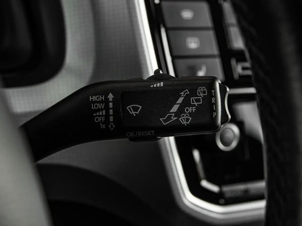 EV Style | SOH 95% | Cruise Control | Stoelverwarming | Verwarmde Voorruit | Climatronic | Parkeersensor | 16" | Dealeronderhouden