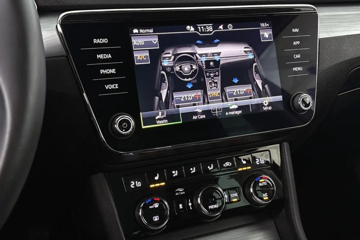 1.4 TSI iV Ambition Stoelverwarming Virtual Apple CarPlay 18"