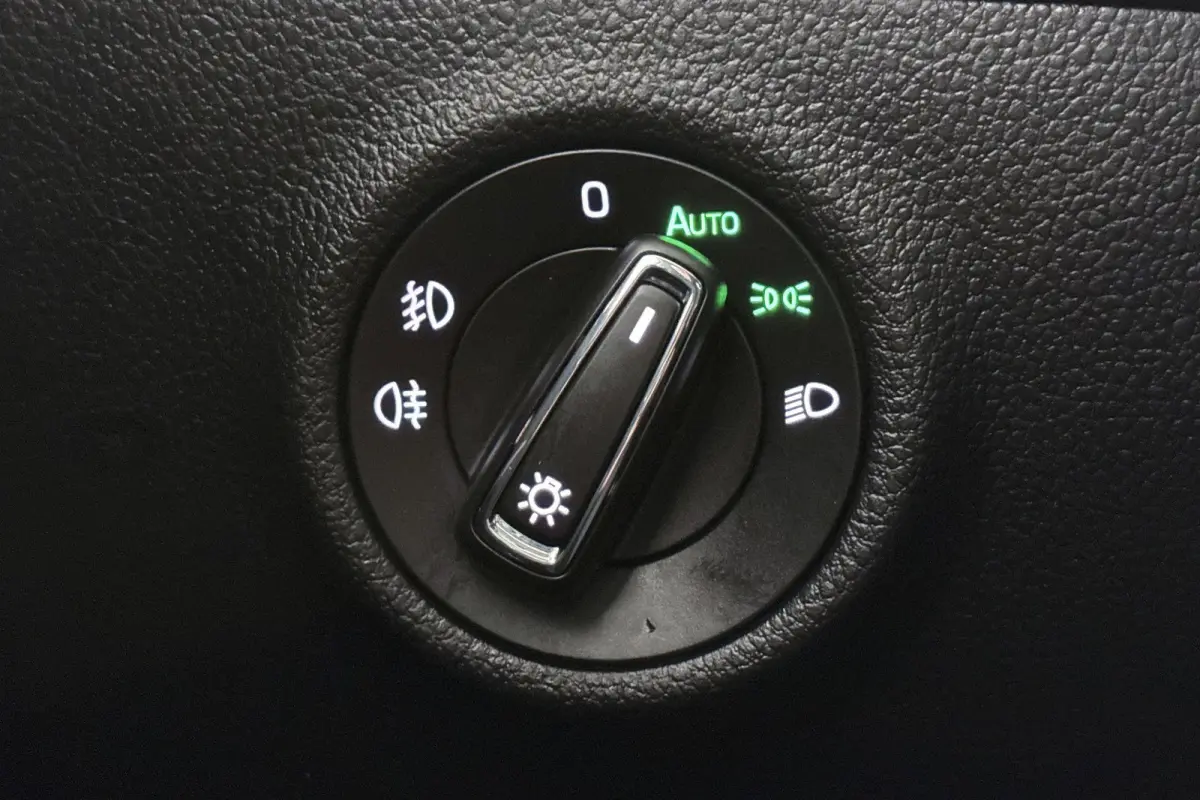 1.4 TSI iV Ambition Stoelverwarming Virtual Apple CarPlay 18"