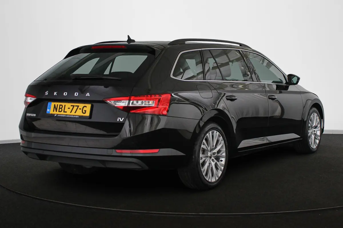 1.4 TSI iV Ambition Stoelverwarming Virtual Apple CarPlay 18"