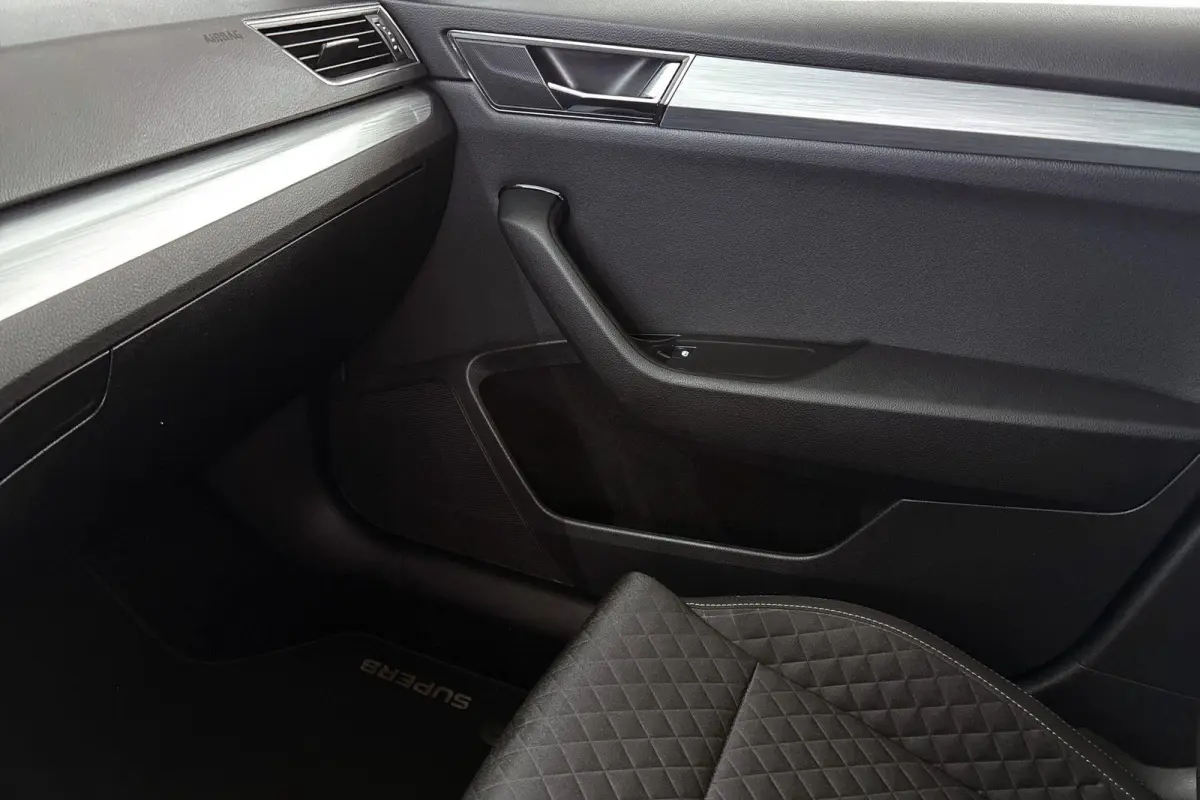 1.4 TSI iV Ambition Stoelverwarming Virtual Apple CarPlay 18"